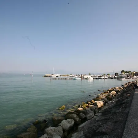 Happy Camp Mobile Homes In Butterfly Village Peschiera del Garda