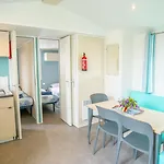 Campeggio Happy Camp Mobile Homes In Butterfly Village Peschiera del Garda