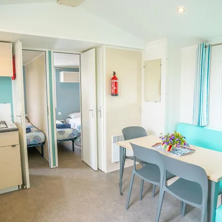Campingplads Happy Camp Mobile Homes In Butterfly Village Peschiera del Garda