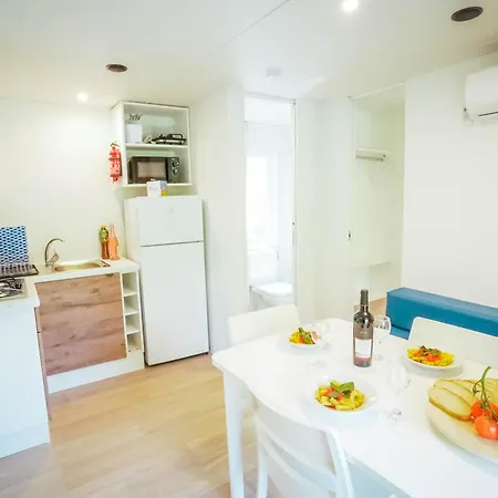 Happy Camp Mobile Homes In Butterfly Village Campeggio