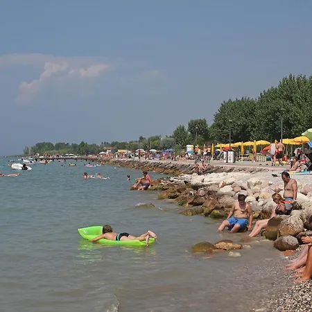 Happy Camp Mobile Homes In Butterfly Village * Peschiera del Garda