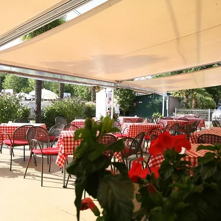 Campingplads Happy Camp Mobile Homes In Butterfly Village *