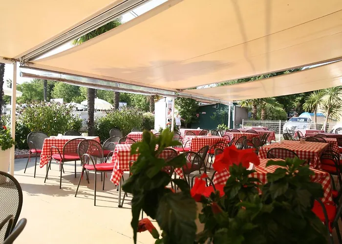 캠프장 Happy Camp Mobile Homes In Butterfly Village *